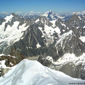 ASCENSION: Mont Blanc (4810 m) en los Alpes